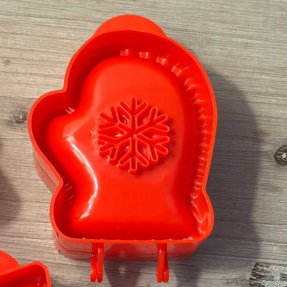 NEW Set of 3 Christmas Dough Pressers